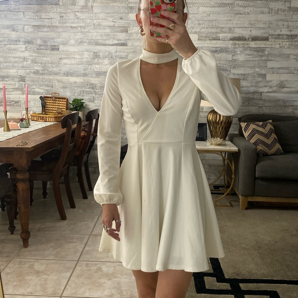 🌼 Honey and Rosie keyhole dress